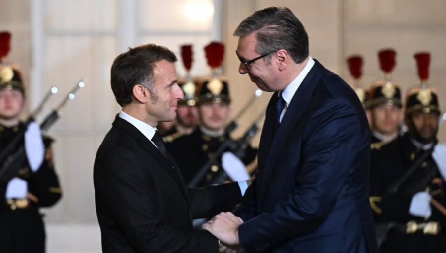 VUČIĆ I MAKRON IMALI SASTANAK U PARIZU: Srbija će dobiti prvi metro (FOTO)