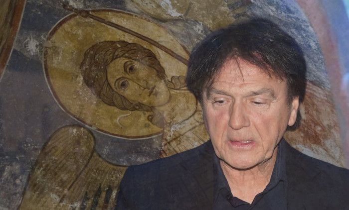 ZDRAVKO ČOLIĆ SLAVI ARANĐELOVDAN: Ćerka Una podijelila fotografije iz porodičnog doma (FOTO)