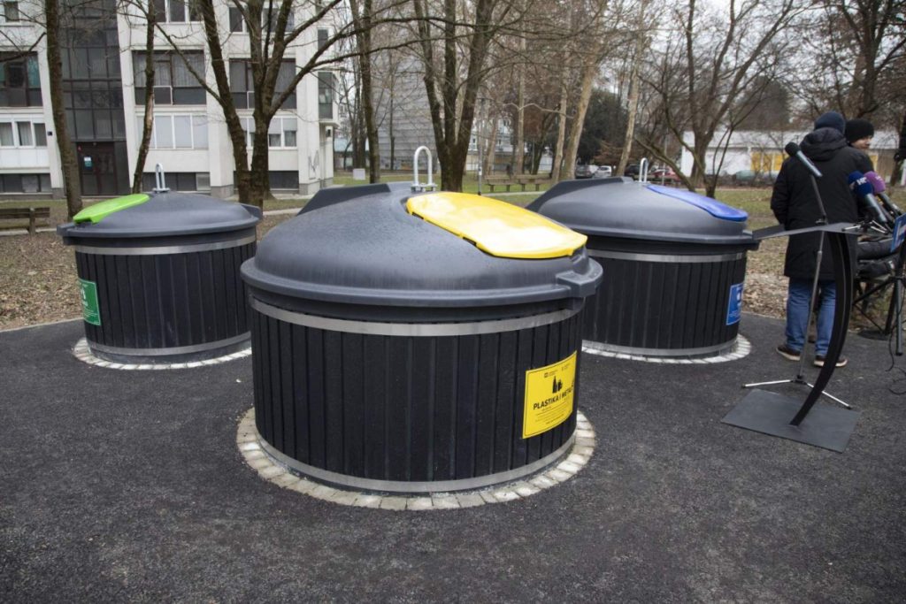 MODERNIZACIJA UPRAVLJANJA OTPADOM: Grad Prijedor nabavio polupodzemne kontejnere