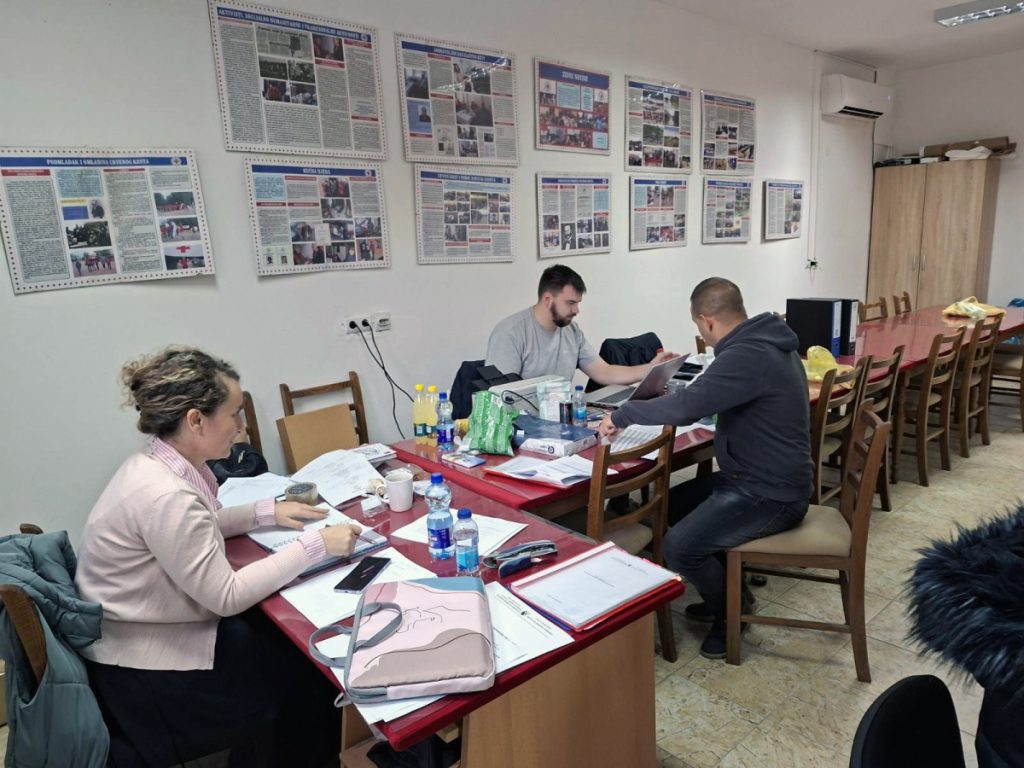 PRIJEVREMENI IZBORI U SRPSKOJ: CIK saopštio kolika je izlaznost do 15 časova