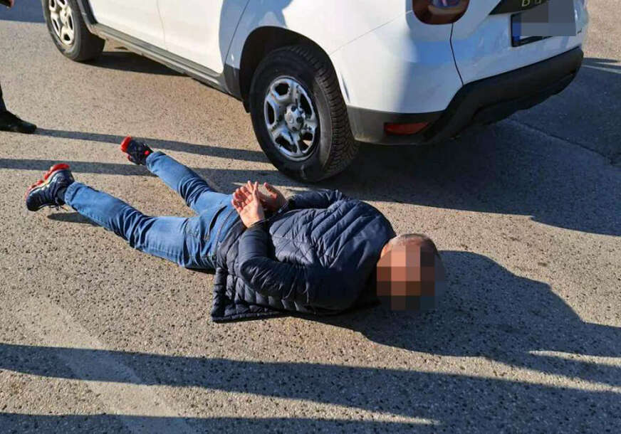 УХАПШЕН ГЛАВНИ ИНСПЕКТОР У ДОБОЈУ: Ухваћен у примању мита