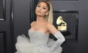 NAPADNUTA ARIJANA GRANDE: Incident na premijeri filma (VIDEO)