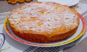 RECEPT ZA KOLAČ SA JABUKAMA: Ovo je pravi domaći kolač za sve generacije
