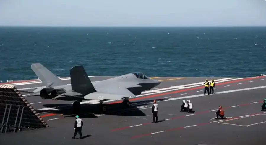 PEKING LJUT ZBOG NOVE PROVOKACIJE: Kineska vojska u pripravnosti