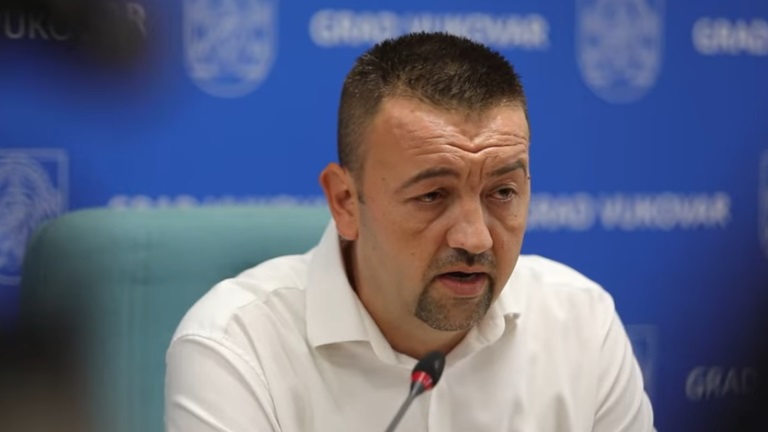 NEMA KRAJA MRŽNJI HRVATA: Gradonačelnik Vukovara traži odgađanje izložbe o srpskom stradanju u Velikom ratu (FOTO)