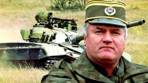 RATKO MLADIĆ SPASAO DJEVOJČICU ISLAMSKE VEROISPOVESTI ZA VREME RATA: Odmah je dao svoj helikopter, a muslimani na primopredaji otvorili vatru