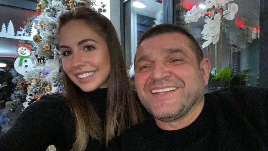 SLAVLJE U DOMU MALOG KNINDŽE: Baja ne krije radost (FOTO)