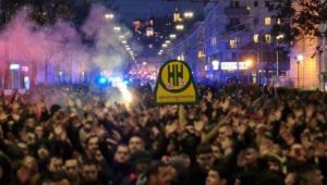 AUSTRIJA JE ZAPANJENA: Evo šta su „delije“ uradile u Gracu (FOTO/VIDEO)