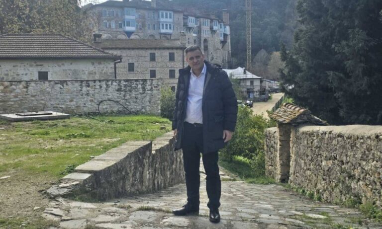 „ISTINA JE SAMO JEDNA“ Vlado Đajić otišao u manastir Hilandar nakon afere sa spornim snimkom (FOTO)
