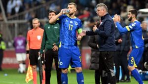 DŽEKO NAPUŠTA FIORENTINU: „Ljubičasti“ planiraju obnovu tima