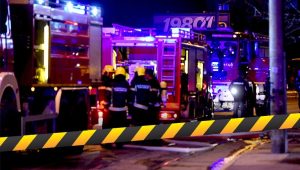 АУТОМОБИЛ СРПСКОГ КОШАРКАША ПРОПАО КРОЗ ЛИФТ: Драма у Београду (ФОТО)