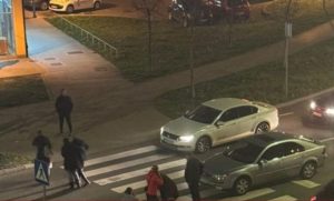 SAOBRAĆAJNA NEZGODA U BANJALUCI: Automobilom udario muškarca na pješačkom prelazu