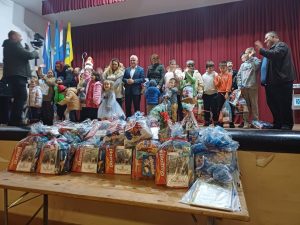 „ХВАЛА ВАМ НА ДИВНОМ ПОТЕЗУ“: Никољдански пакетићи и литература на ћирилици за српску дјецу у Суњи код Сиска