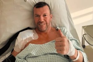 „TO JE BIO MOJ POSLJEDNJI SKOK“ Lotar Mateus završio u bolnici nakon skijanja (FOTO)