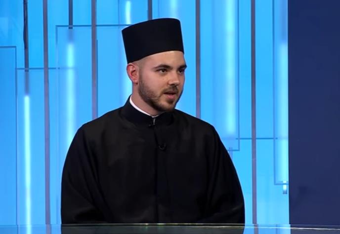 SVEŠTENIK OBJASNIO: Kako se pravilo pozdraviti na Badnji dan i Badnje veče