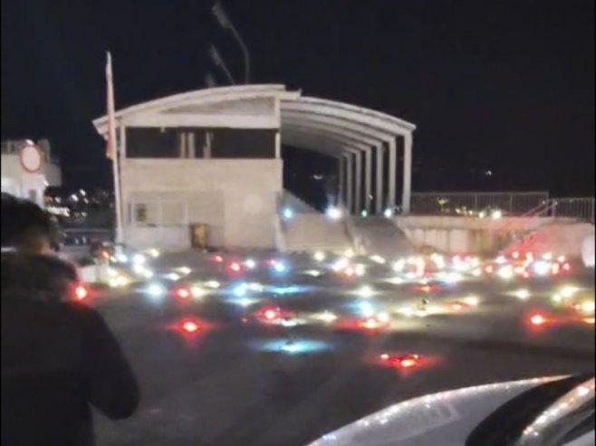 NESVAKIDAŠNJA NEZGODA U BUDVI: Popadali dronovi nakon poljetanja (VIDEO)