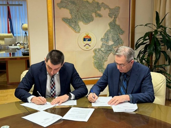 NOVOIZABRANI MINISTAR: Puhovac preuzeo dužnost ministra trgovine i turizma Srpske