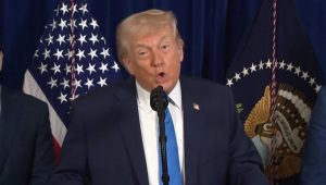 TRAMP DAO ZELENO SVJETLO ZA SANKCIJE: Carine od 500 odsto za sve koji kupuju rusku naftu i gas