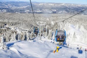 ДЈЕЧАК ИСПАО ИЗ КОРПЕ ЖИЧАРЕ: Из ОЦ Јахорина објавили нове детаље о стању малишана