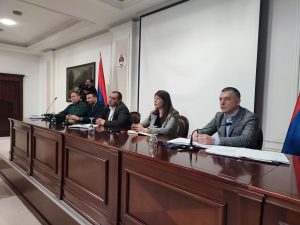 ЗА ПОЉОПРИВРЕДУ СПРЕМНО 180 МИЛИОНА КМ: Планирани већи подстицаји произвођачима