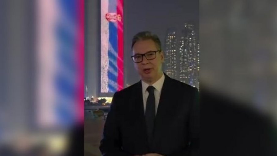 SRPSKA TROBOJKA SE VIJORI U U EMIRATIMA: Vučić čestitao srpsku Novu godinu (FOTO)