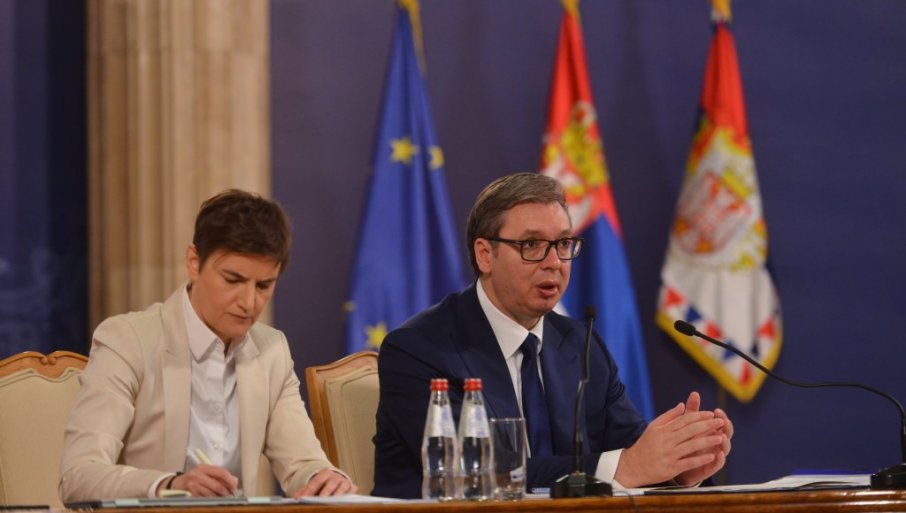 VUČIĆ NA BOŽIĆ DOBIO JEZIVE PRIJETNJE: Blokaderi ne miruju ni na najsvetiji dan (FOTO)