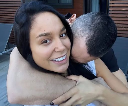 ПУКЛА ТИКВА: Едита Арадиновић раскинула љубавну везу са оцем свог дјетета