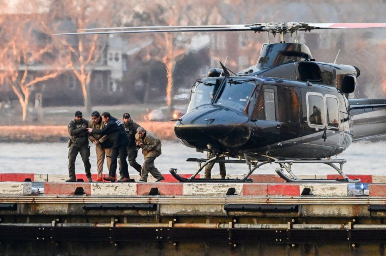 SRAMOTA ZA AMERIKU: Ovo su prve fotografije otete Madurove supruge, vode je kao zvijer u lancima (FOTO)