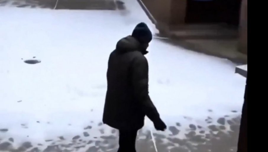 POJAVIO SE NOVI SNIMAK MADURA: Šeta po zatvoru pritvorske jedinice u Njujorku (VIDEO)