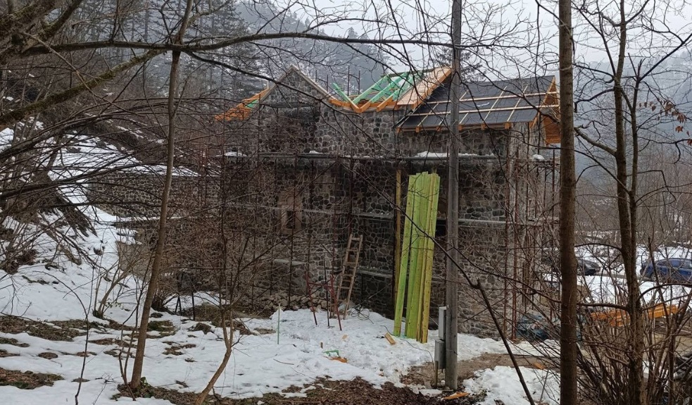 SREDNJOVJEKOVNI MANASTIR UDRIM KOD ZAVIDOVIĆA: Zadužbina Nemanjića nakon tri vijeka dobila krov