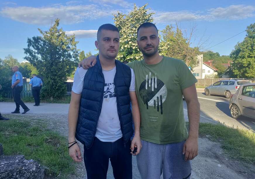 МАЈКА СПАСЕНОГ ДЈЕЧАКА ИХ ЗОВЕ „ЖИВИМ АНЂЕЛИМА“: Херојство тројице Бањалучана обиљежило прошлу годину (ФОТО)