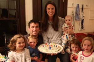 SVE ČETIRI KĆERKICE NOSE ISTO IME: Neobična porodična tradicija u Kaliforniji (VIDEO)