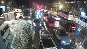 APOKALIPTIČNI PRIZORI SA GP GRADIŠKA OBIŠLI SVIJET: Višković proziva Krnjića zbog neotvaranja graničnog prelaza