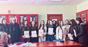 UČENICI POKAZALI ZAVIDNO ZNANJE: Udruženje Most nagradilo autore radova na temu stradanja Srba u Srednjem Podrinju u vrijeme zločinačke NDH