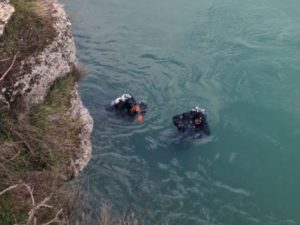 АУТОМОБИЛ СЛЕТИО У РИЈЕКУ МОРАЧУ: Спасиоци из Подгорице трагају за унесрећенима