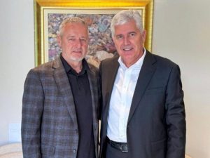 ČOVIĆ UGOSTIO TOMPSONA: Promoter ustaštva u sjedištu HDZ-a u Mostaru (FOTO)