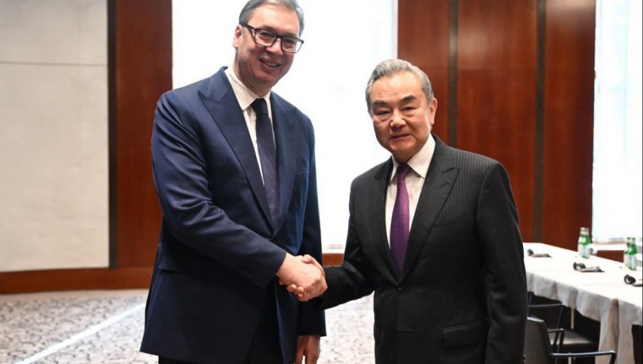 SRBIJA OSTAJE POUZDAN PARTNER KINE U EVROPI: Vučić sa Vang Jiem o ključnim globalnim bezbednosnim izazovima i jačanju saradnje (VIDEO)
