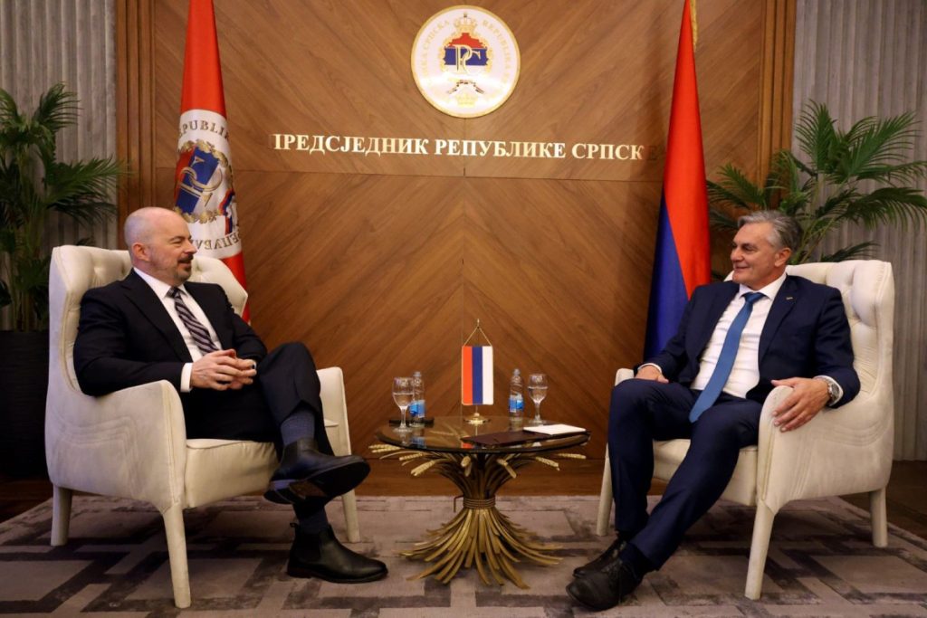 КАРАН РАЗГОВАРАО СА ГИНКЕЛОМ: Новоизабрани предсједник поручио – „САД остају посвећене конструктивној сарадњи са Српском“ (ФОТО)