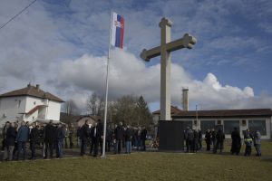 USTAŠE ZAKLALE PREKO 200 DJECE MLAĐE OD 15 GODINA: Žrtve pokolja u Potkozarju, Piskavici i Verićima ne smiju biti zaboravljene (FOTO)