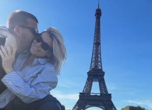 ПРШТИ РОМАНТИКА НА СВЕ СТРАНЕ: Анђелка Стевић Жугић објавила фотогрфије са мужем и запалила мреже