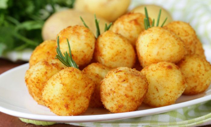 HRSKAVI SPOLJA, MEKANI IZNUTRA: Trik za savršene krompiriće