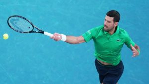 ЂОКОВИЋ НИЈЕ УСПИО: Алкараз бољи од Србина у финалу Аустралијан опена (ФОТО/ВИДЕО)