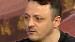 KRUŽI SNIMAK OTMICE KAJMAKOSKOG: Uslijedila je filmska potjera, pjevač pronađen vezan u smrskanom autu (VIDEO)