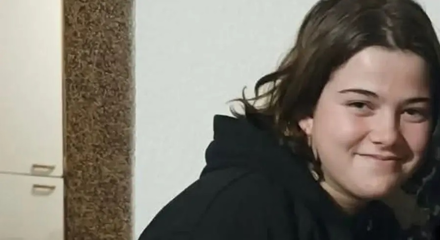 НЕСТАЛА АМАНДА КЕНДИЋ (14) ИЗ ВЕЛИКЕ КЛАДУШЕ: Породица моли за помоћ (ФОТО)