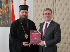 ПОДРШКА ДУХОВНИМ УТОЧИШТИМА ЗА СРБЕ: Владика Сергије са Селаковићем иЂурићем о обнови светиња у Епархији бихаћко-петровачкој (ФОТО)