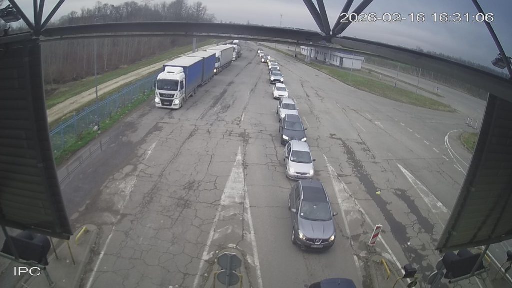 KOLONE NA TRI PRELAZA: Trenutno stanje na granicama u BiH