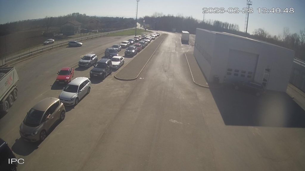 GUŽVE NA GRANIČNIM PRELAZIMA: Evo gdje ćete najduže čekati u koloni