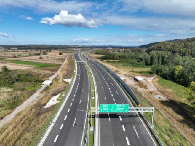 ОБУСТАВЉЕНИ РАДОВИ НА КОРИДОРУ ПЕТ ЦЕ: Аутоцесте ФБиХ нису исплатиле извођаче радова