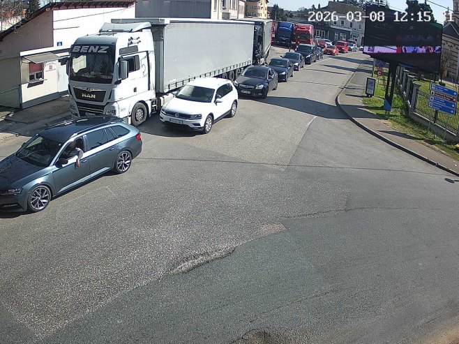 GUŽVE NA IZLAZU IZ BiH: Najduže se čeka na ovim graničnim prelazima