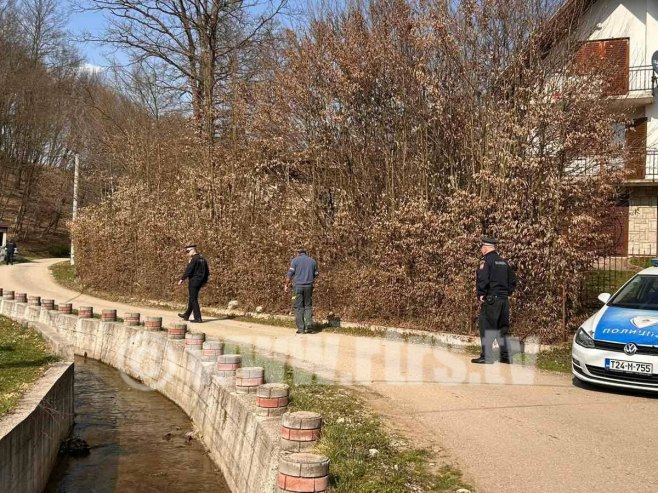 ŠUŠNJARI VRVE OD POLICIJE: Na licu mjesta dežurni tužilac, sumnja se na ubistvo i samoubistvo (VIDEO)